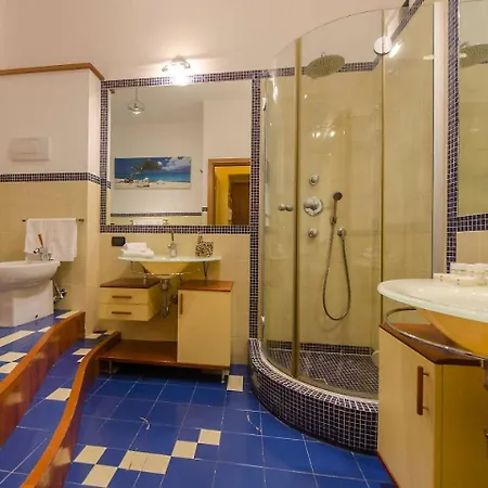 Lejlighed Joivy 3-bed Family Flat At